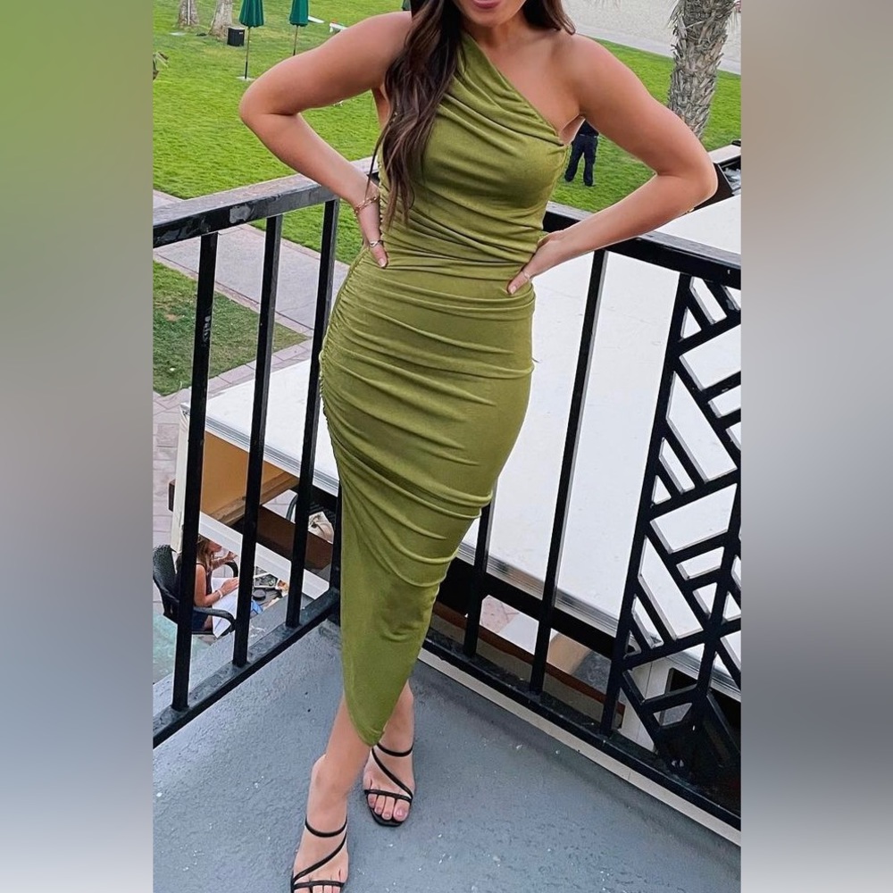 The goddess mini dress green